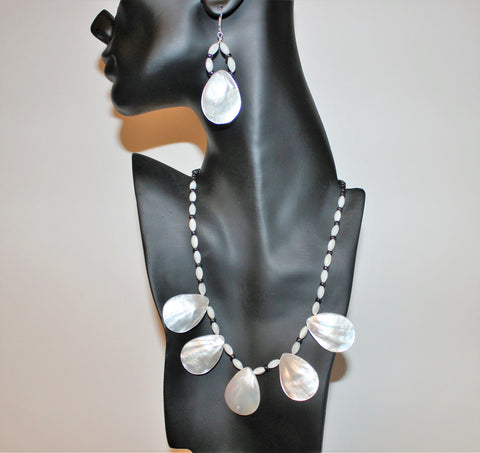 Teardrop Mother of Pearl Pendant Beads, Black Seed Beads Sterling
