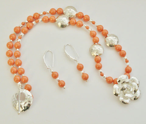 silver hammered rose pendant and lentil beads with swarovski coral pearls necklace and earrings